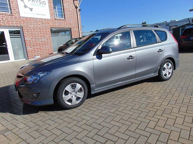 Gebraucht Hyundai i30 Edition+ 109 PS (80 kW) 2011 Grau Kombi