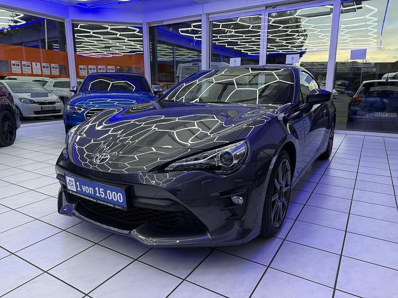 Metallic Gebraucht 2019 Toyota GT86 GT | 30.630 € (Fairer Preis) - Bild 1/4