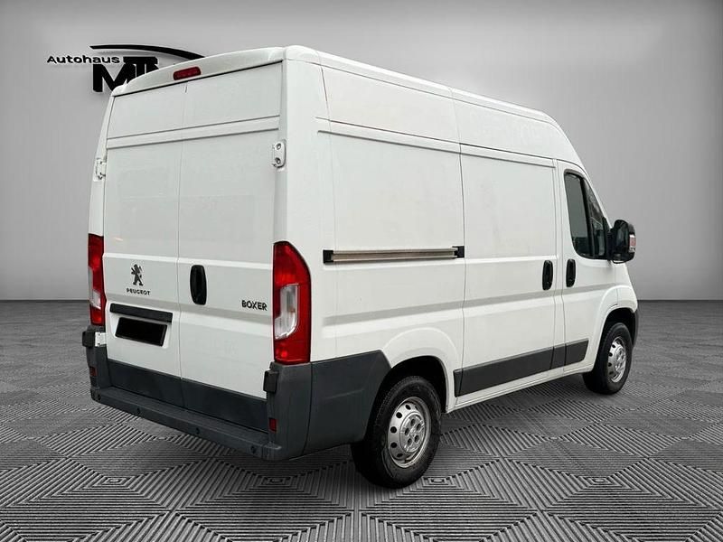 Gebraucht Peugeot Boxer 131 PS (96 kW) 2017 Weiß Van