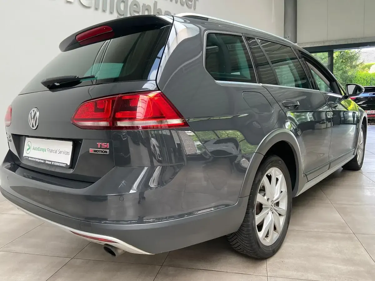 Gebraucht VW Golf VII 179 PS (131 kW) 2016 Other Kombi