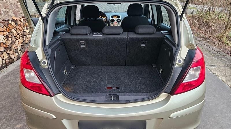Gebraucht Opel Corsa 80 PS (58 kW) 2007 Gold Kleinwagen