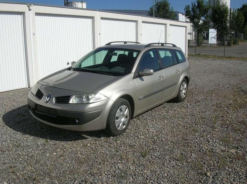 Pfefferbeige Gebraucht 2006 Renault Mégane GrandTour Avantage Kombi | 999 € (Superpreis) - Bild 1/4