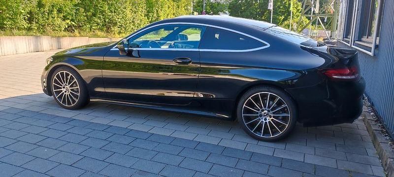 Schwarz Gebraucht 2022 Mercedes C300 Coupé | 40.999 € (Guter Preis) - Bild 1/4