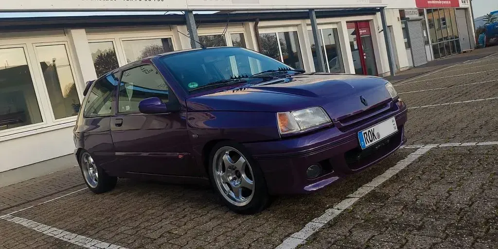 Używany Renault Clio 135 KM (99 kW) 1995 Hatchback