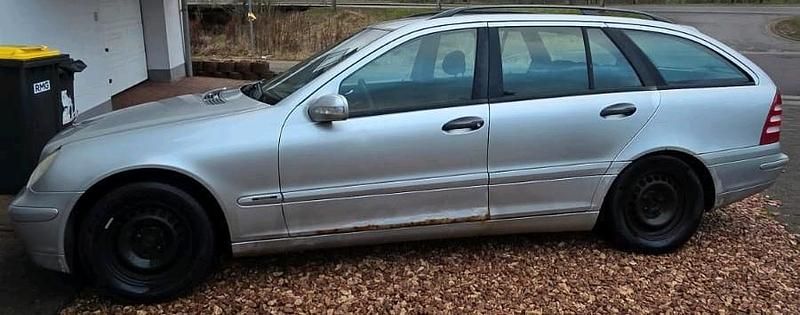 Gebraucht Mercedes C200 122 PS (89 kW) 2003 Grau Kombi