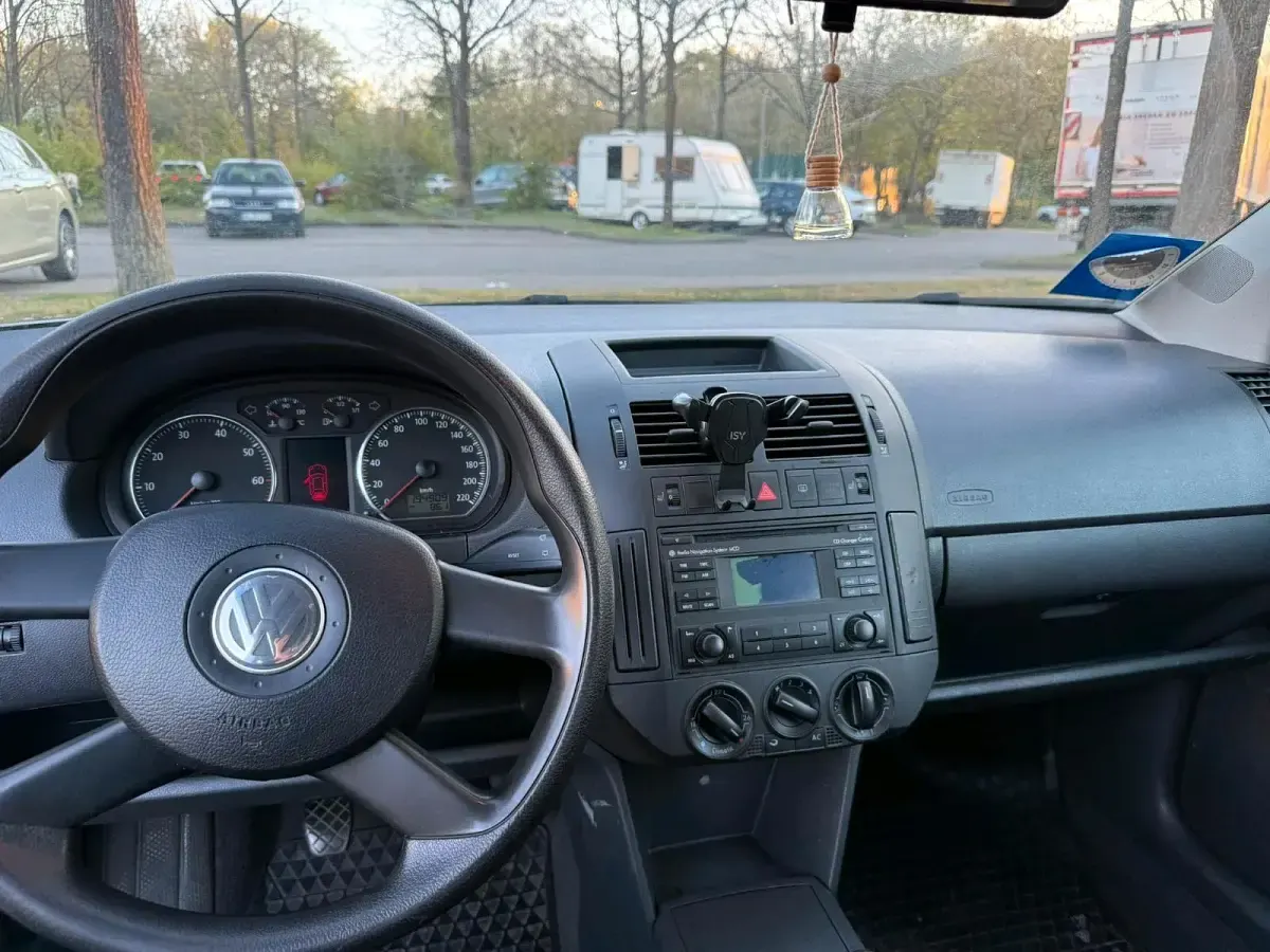 Gebraucht VW Polo 75 PS (55 kW) 2005 Silber Kleinwagen