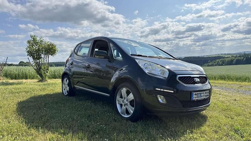 Schwarz Gebraucht 2013 Kia Venga Spirit Kleinwagen | 8.100 € (Etwas zu teuer) - Bild 1/4