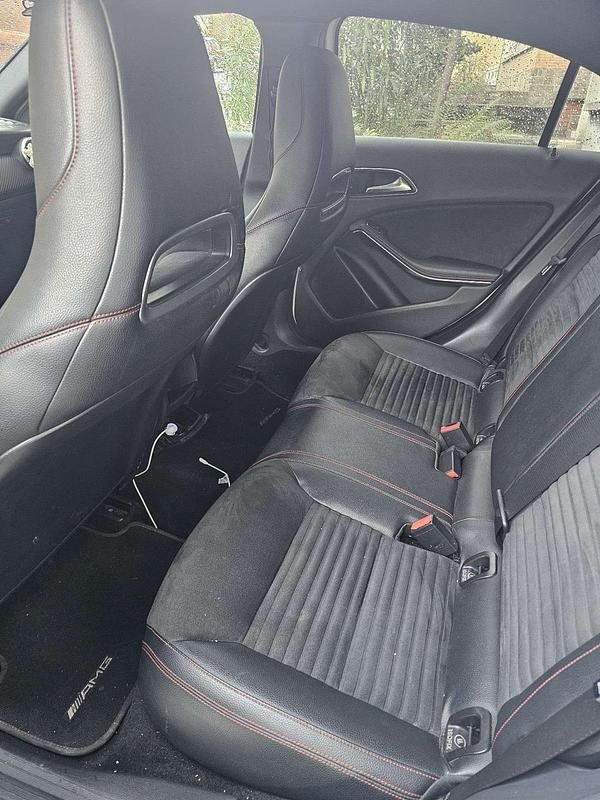 Gebraucht Mercedes A180 109 PS (80 kW) 2015 Weiß Kleinwagen