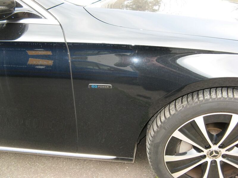 Gebraucht Mercedes E300 Avantgarde 211 PS (155 kW) 2019 Schwarz Limousine