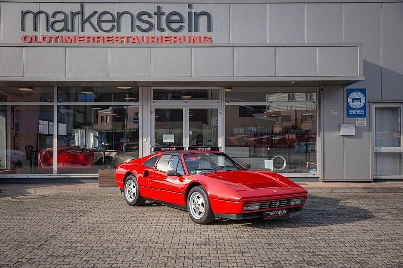 Second-hand Ferrari 328 270 CP (198 kW) 1988 Roșu