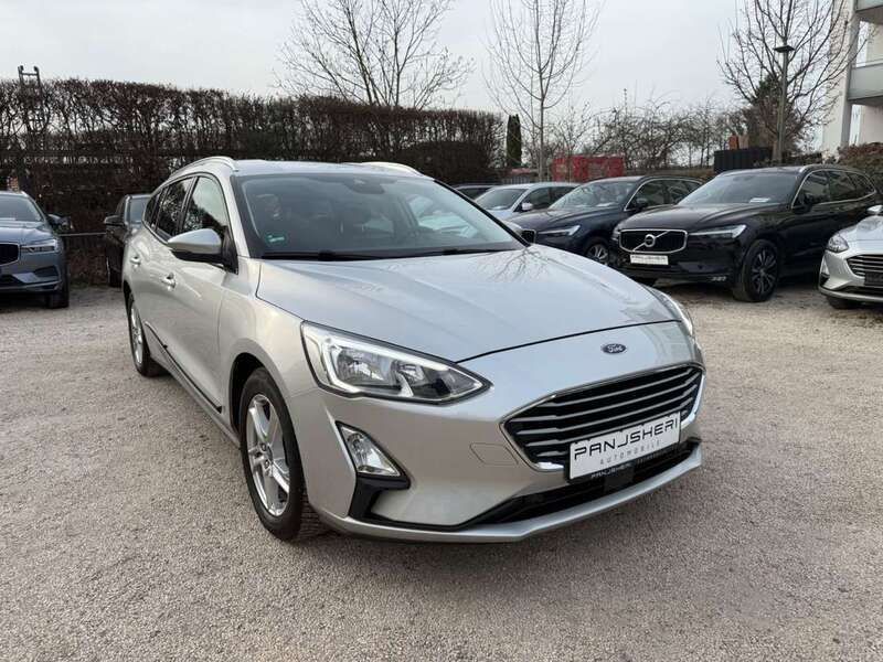 Polarsilber metallic Gebraucht 2019 Ford Focus Cool & Connect Kombi | 9.999 € (Guter Preis) - Bild 1/4