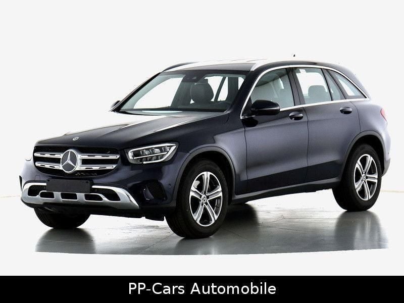 Gebraucht Mercedes GLC220 Advanced 194 PS (142 kW) 2022 Cavansitblau metallic SUV