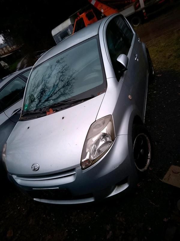 Gebraucht Daihatsu Sirion 2009 Silber Kleinwagen