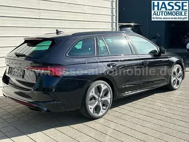 Neu Skoda Octavia RS 265 PS (194 kW) 2026 Andere Kombi