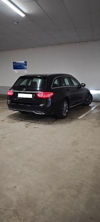 Gebraucht Mercedes C220 170 PS (125 kW) 2016 Schwarz Kombi