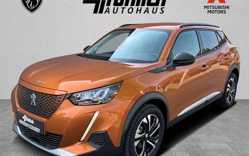 Orange Gebraucht 2022 Peugeot e-2008 Allure SUV | 16.990 € (Guter Preis) - Bild 1/4