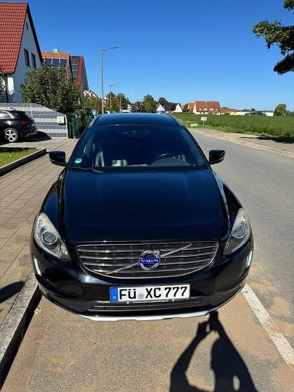 Gebraucht Volvo XC60 Summum 215 PS (158 kW) 2014 Schwarz SUV