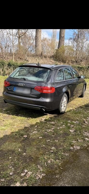 Gebraucht Audi A4 170 PS (125 kW) 2013 Schwarz Limousine