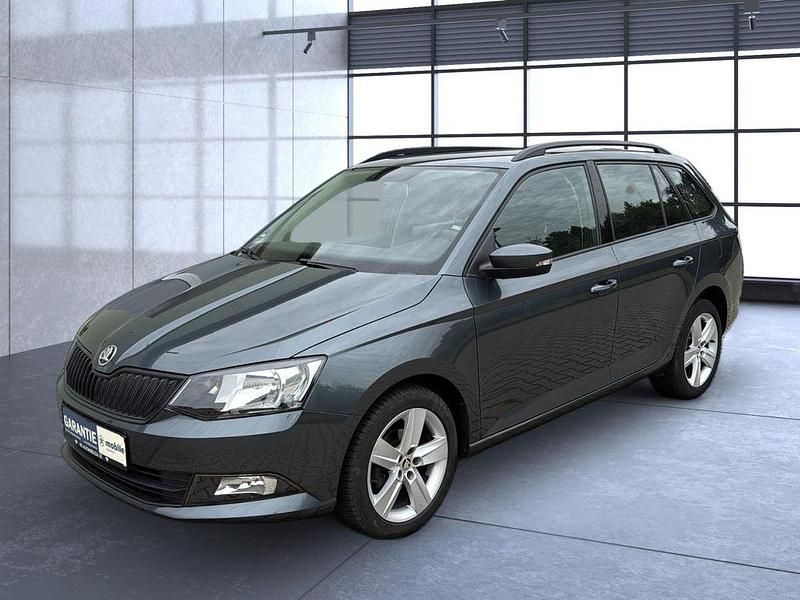 Grau Gebraucht 2017 Skoda Fabia Cool Plus Kombi | 8.900 € (Fairer Preis) - Bild 1/4