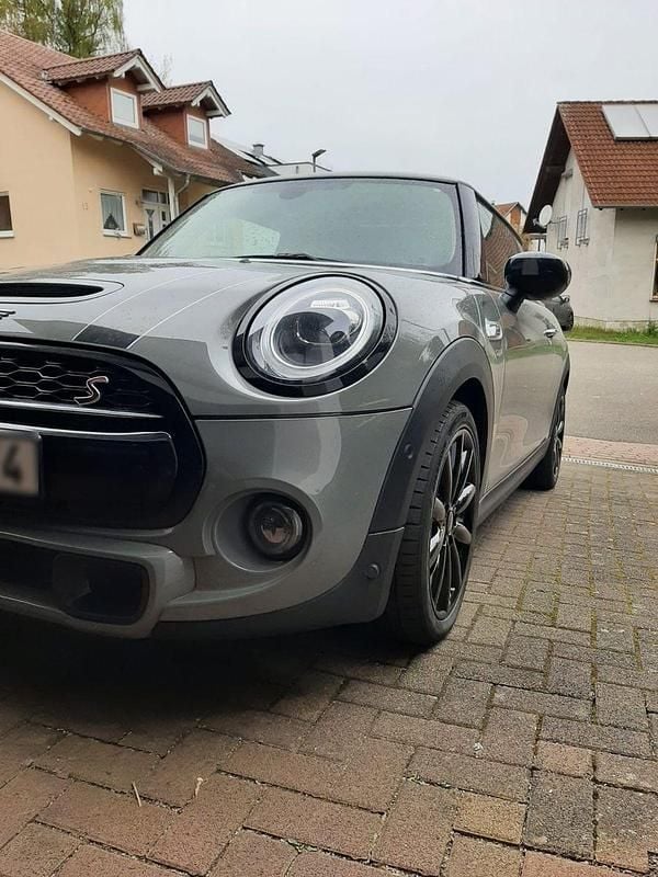 Usado Mini Cooper S 192 HP (141 kW) 2020 Cinzento Citadino