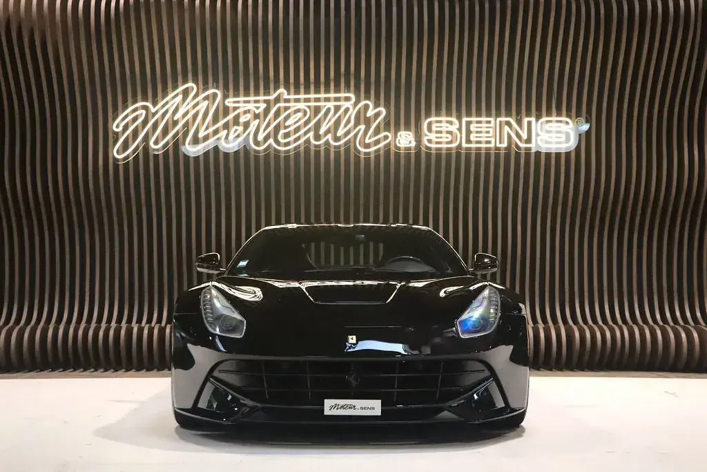Second-hand Ferrari F12 741 CP (545 kW) 2013 Negru Coupe