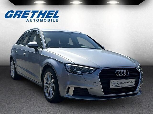 Andere Gebraucht 2018 Audi A3 Sport | 18.490 € (Fairer Preis) - Bild 1/4