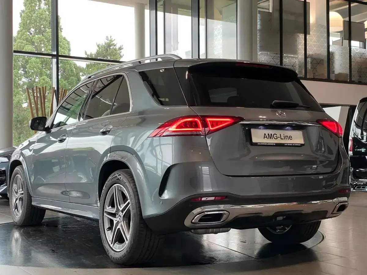 Gebraucht Mercedes GLE300 AMG 272 PS (200 kW) 2023 Grau SUV