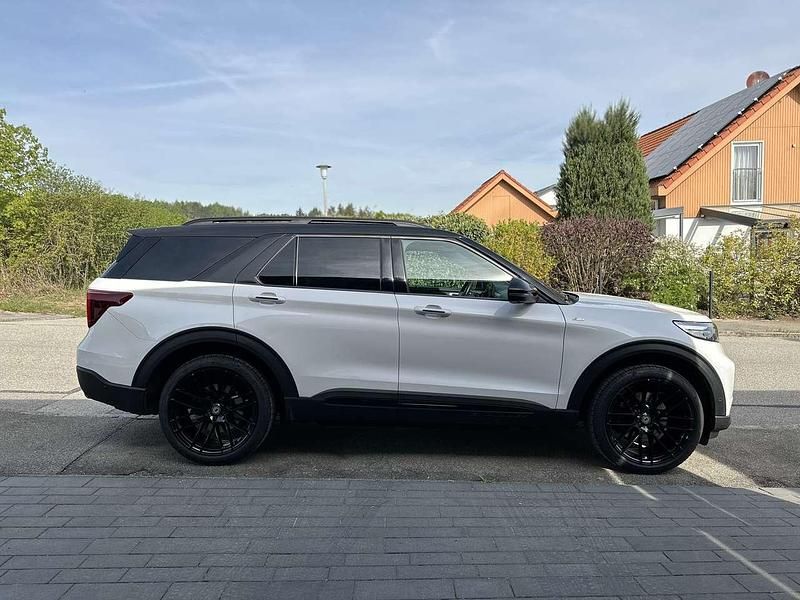 Usado Ford Explorer ST-Line 457 HP (336 kW) 2021 Branco SUV