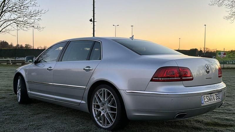 Second-hand VW Phaeton S 245 CP (180 kW) 2013 Argintiu Berlinǎ