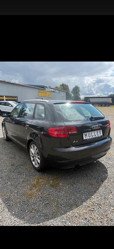 Gebraucht Audi A3 140 PS (102 kW) 2012 Schwarz Limousine