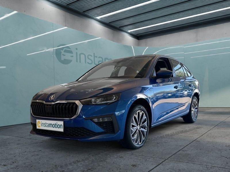 Blau Gebraucht 2024 Skoda Scala Kleinwagen | 29.580 € - Bild 1/4