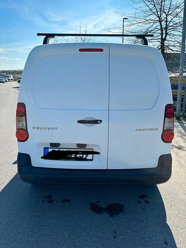 Gebraucht Peugeot Partner 98 PS (72 kW) 2018 Weiß Van / Kleinbus