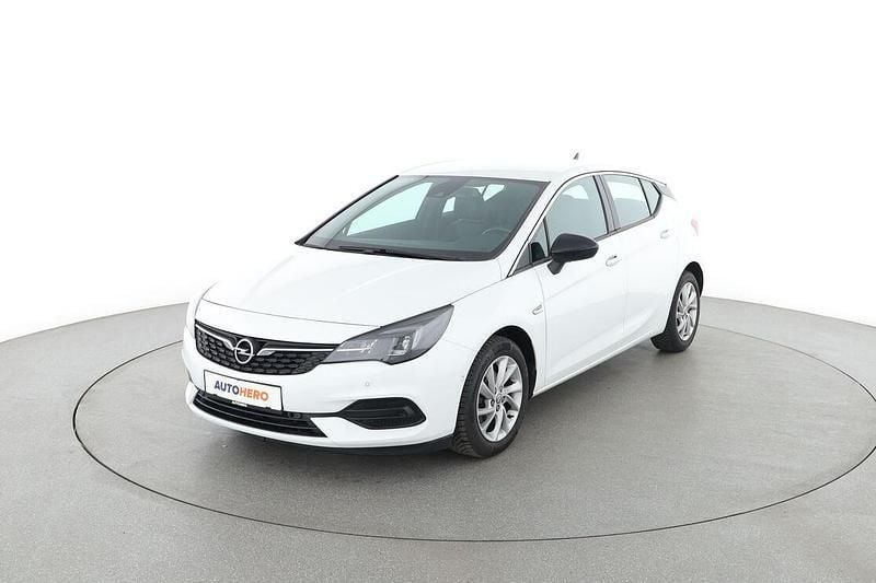 Weiß Gebraucht 2021 Opel Astra Elegance Limousine | 15.300 € (Guter Preis) - Bild 1/3