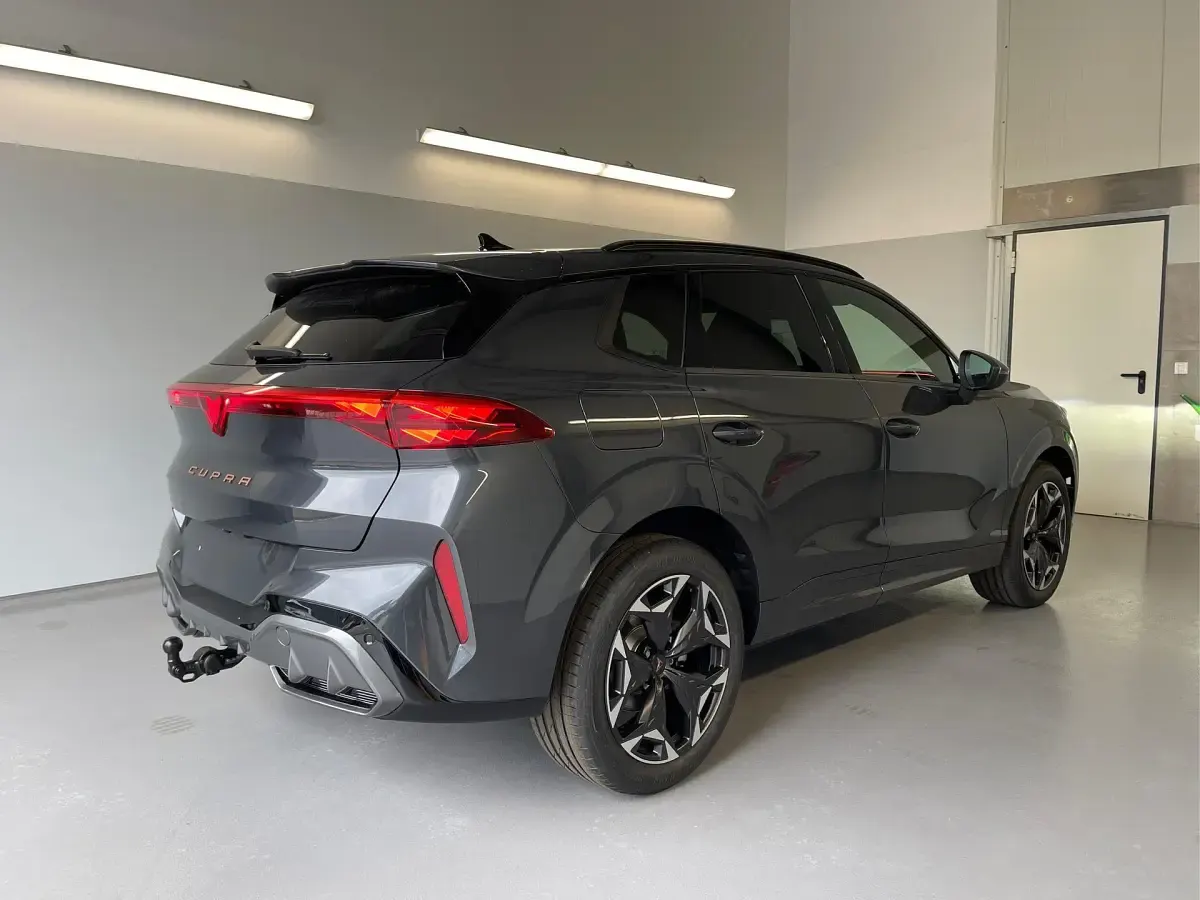 Neu Cupra Terramar 150 PS (110 kW) 2026 [n7n7] tamboragrau metallic SUV