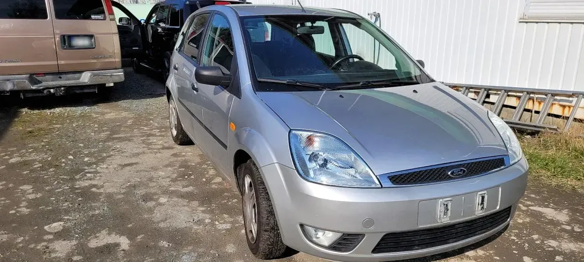 Gebraucht Ford Fiesta 101 PS (74 kW) 2004 Kleinwagen