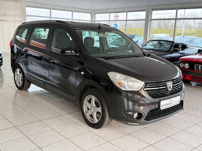 Schwarz Gebraucht 2020 Dacia Lodgy Comfort Van / Kleinbus | 12.990 € (Fairer Preis) - Bild 1/4