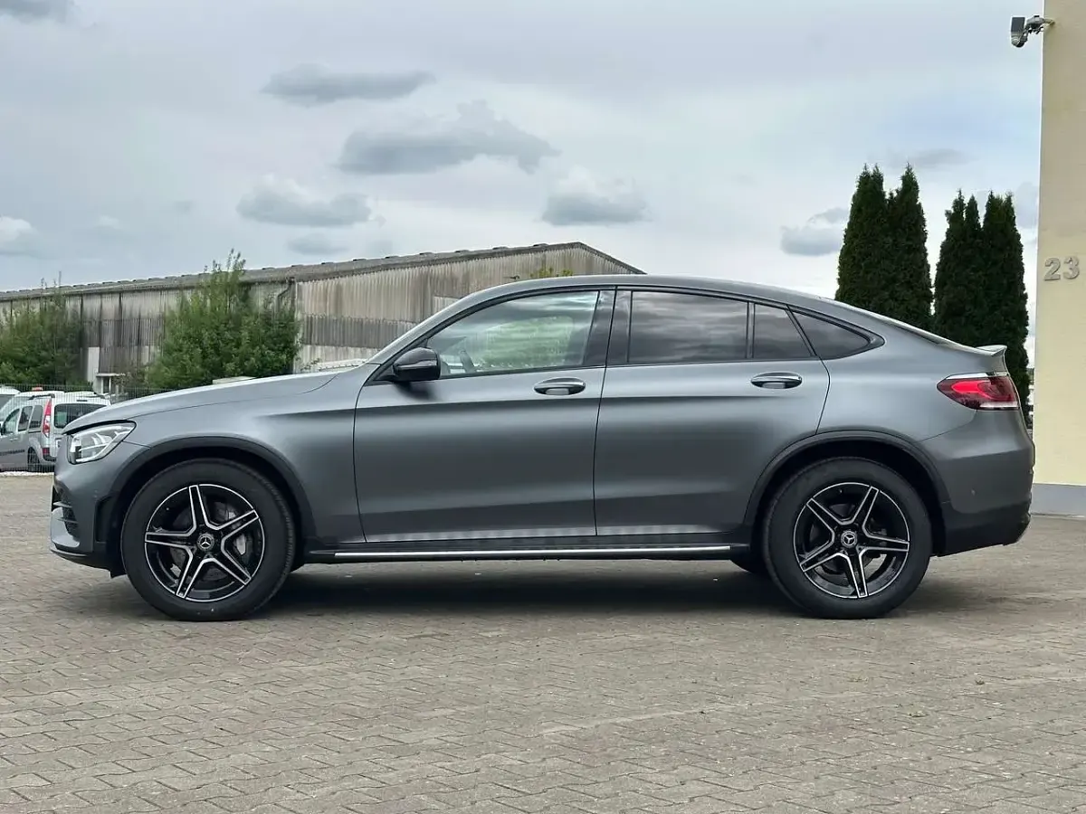 Gebraucht Mercedes GLC400d AMG line 330 PS (242 kW) 2022 Designo magno grau SUV