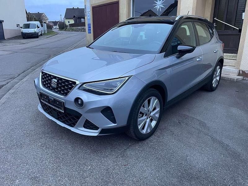 Gebraucht Seat Arona Xperience 110 PS (80 kW) 2024 "urban" silber SUV
