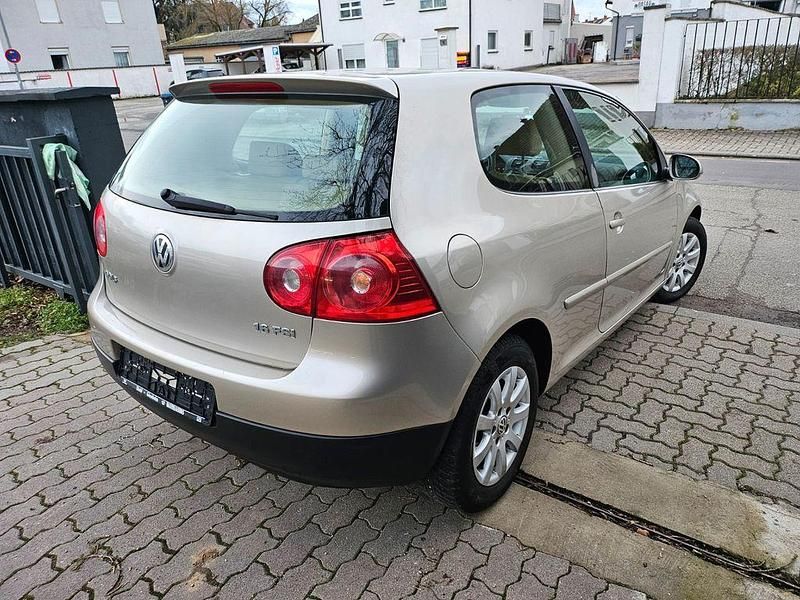 Gebraucht VW Golf IV Individual 116 PS (85 kW) 2005 Gelb Limousine