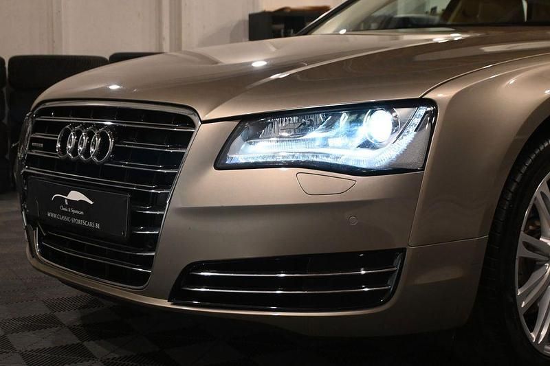 Gebraucht Audi A8 290 PS (213 kW) 2011 Gold Limousine