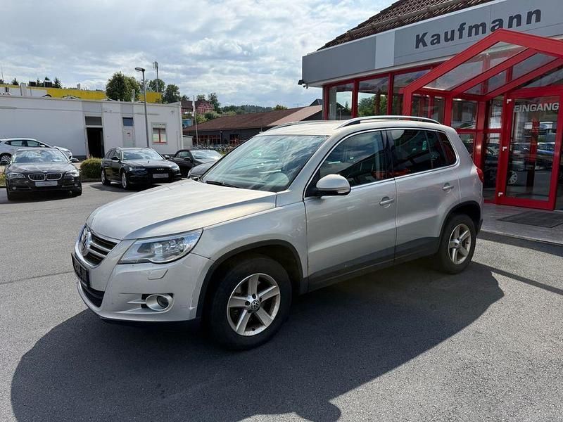 Silber Gebraucht 2007 VW Tiguan Sportline SUV | 6.900 € (Fairer Preis) - Bild 1/4