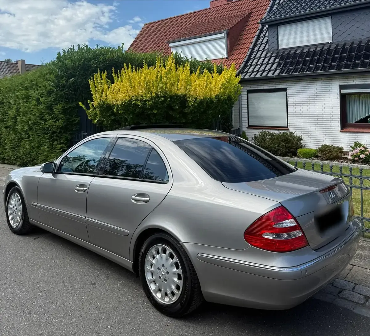 Gebraucht Mercedes E350 Elegance 272 PS (200 kW) 2005 Beige Limousine