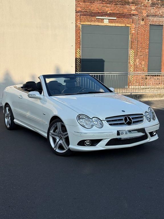 Weiß Gebraucht 2009 Mercedes CLK200 Edition Cabrio | 17.950 € (Etwas zu teuer) - Bild 1/4