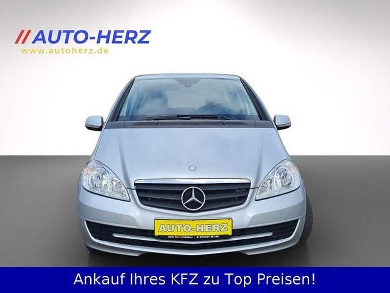 Gebraucht Mercedes A160 95 PS (69 kW) 2011 Silber Limousine