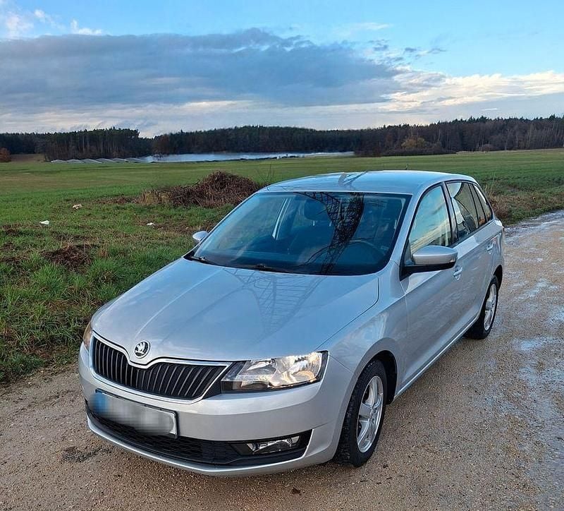 Gebraucht Skoda Rapid 125 PS (91 kW) 2018 Silber Kleinwagen