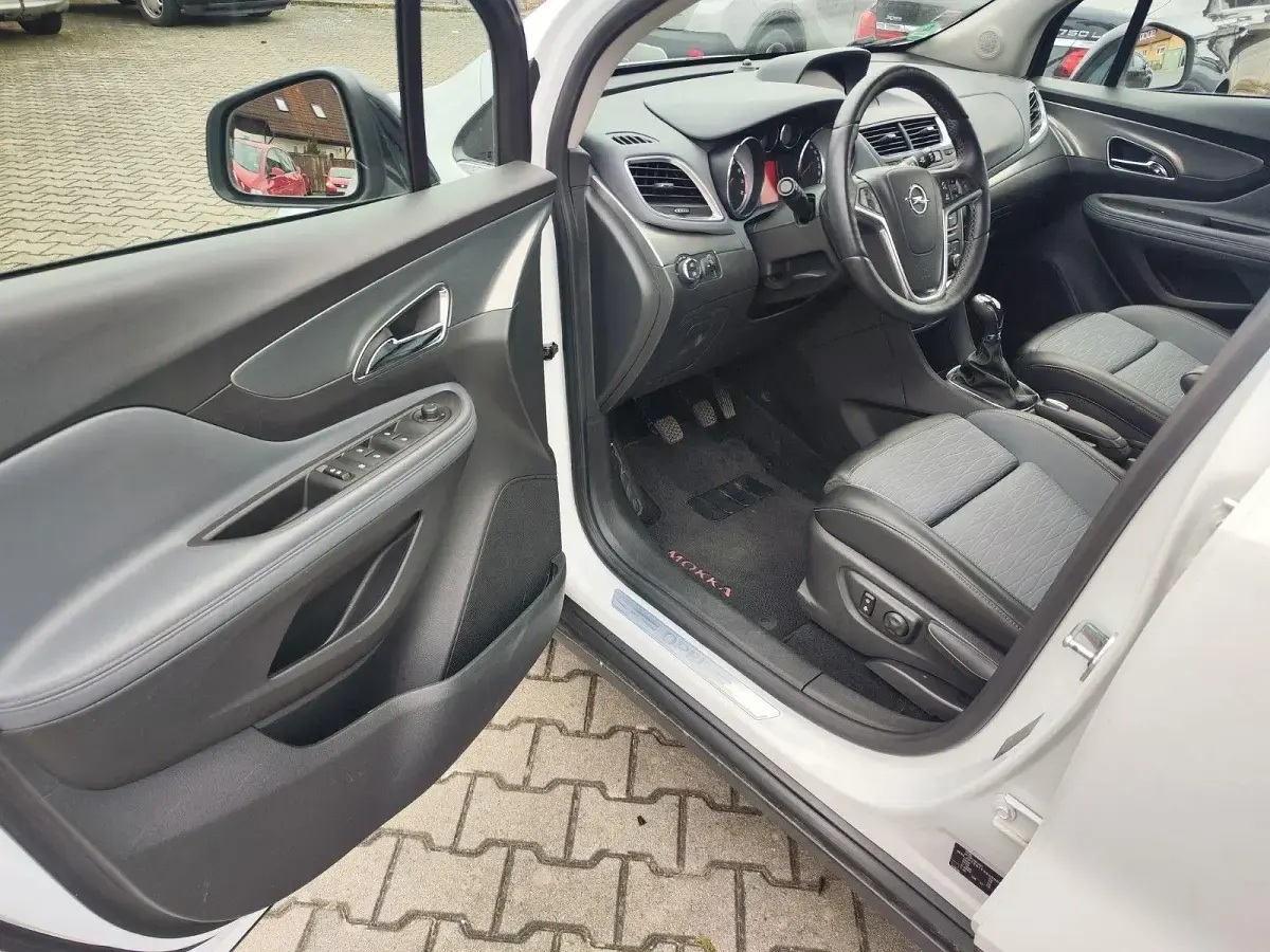 Gebraucht Opel Mokka Innovation 140 PS (102 kW) 2015 Weiß SUV