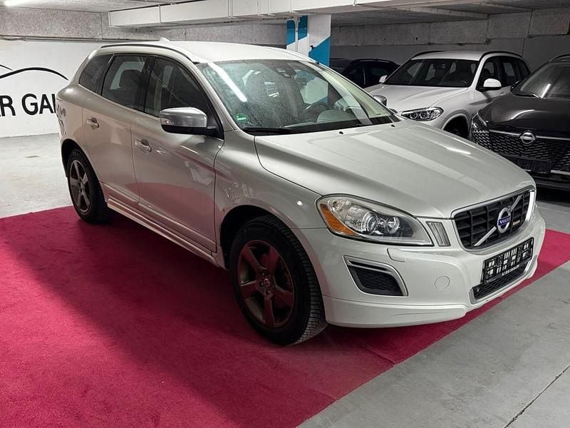 Gebraucht Volvo XC60 R-Design 215 PS (158 kW) 2012 Weiß SUV