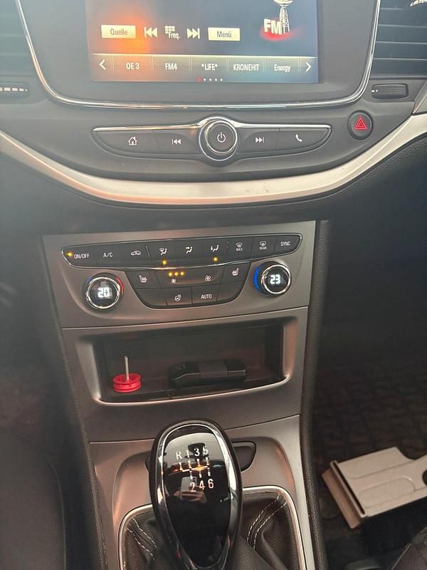 Gebraucht Opel Astra 125 PS (91 kW) 2019 Braun Kombi