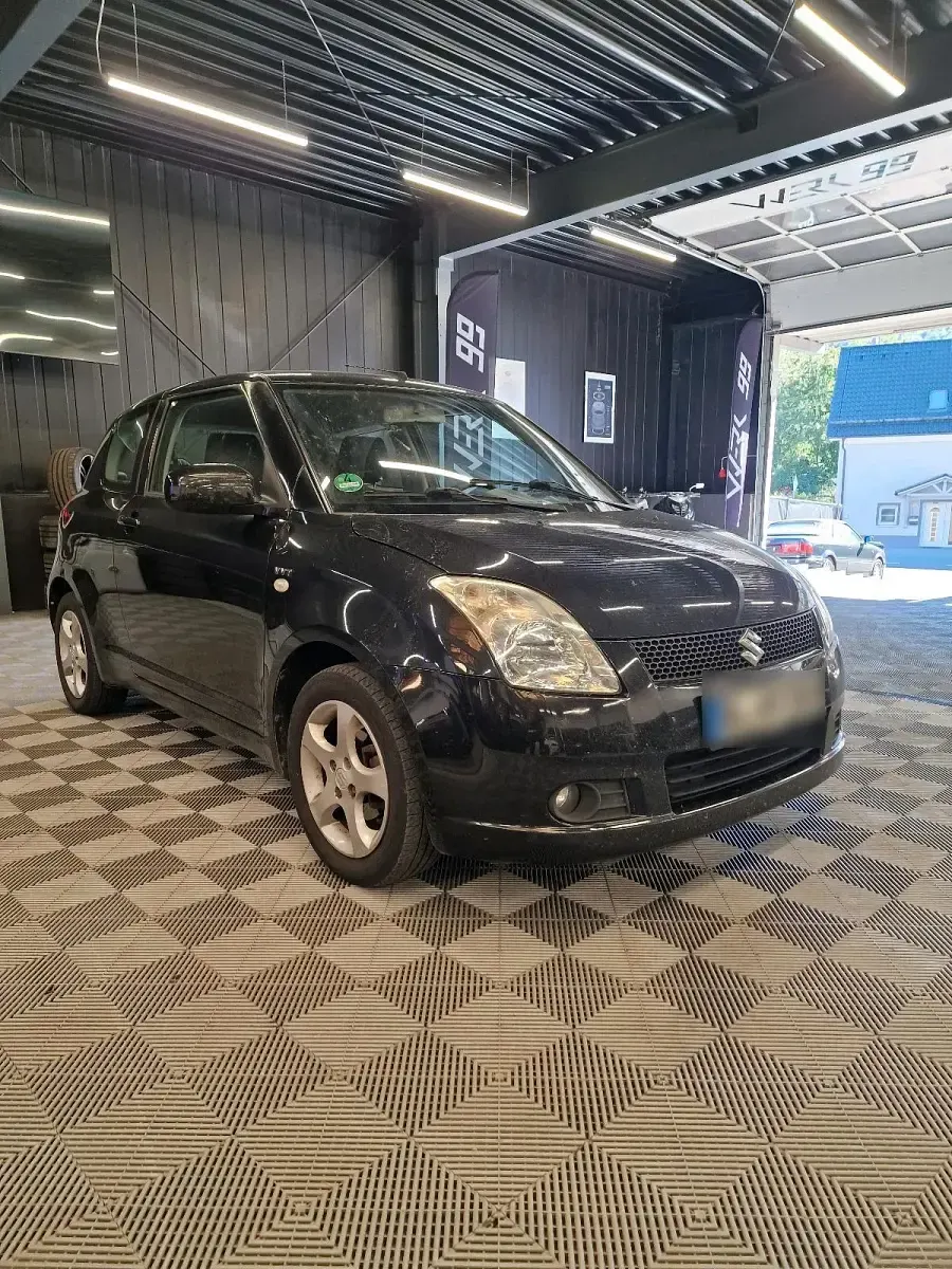 Gebraucht Suzuki Swift 101 PS (74 kW) 2005 Schwarz Kleinwagen