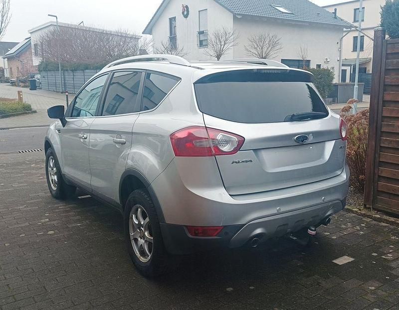 Gebraucht Ford Kuga Titanium 136 PS (100 kW) 2009 Silber SUV